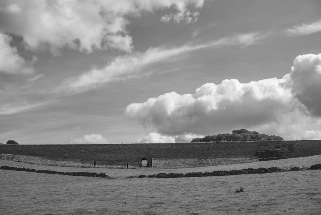 Minninglow Embankment